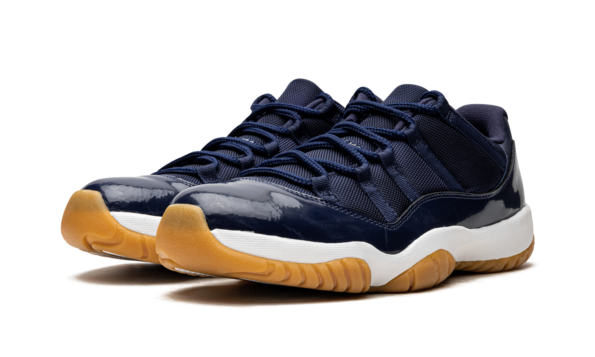 11 Retro Low "Navy/Gum" 528895 405