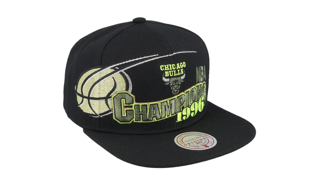 NBA Hardwood Classics 96 Champ Flipside Snapback Cap "Chicago Bulls - Black" HS8039 CBUBLCK