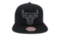 NBA Blackout Reflective Snapback Cap "Chicago Bulls - Black" 6HSSBC20053 CBUBLCK