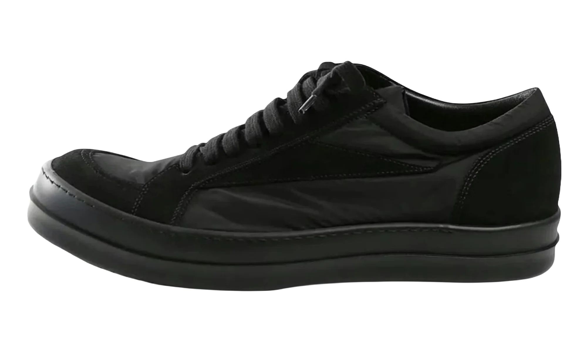 Vintage Low "Black" RU01F2897 NDOLVX 999