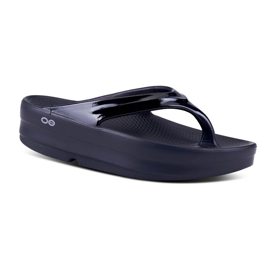 Women's OOmega OOlala Thong Sandal in Black
