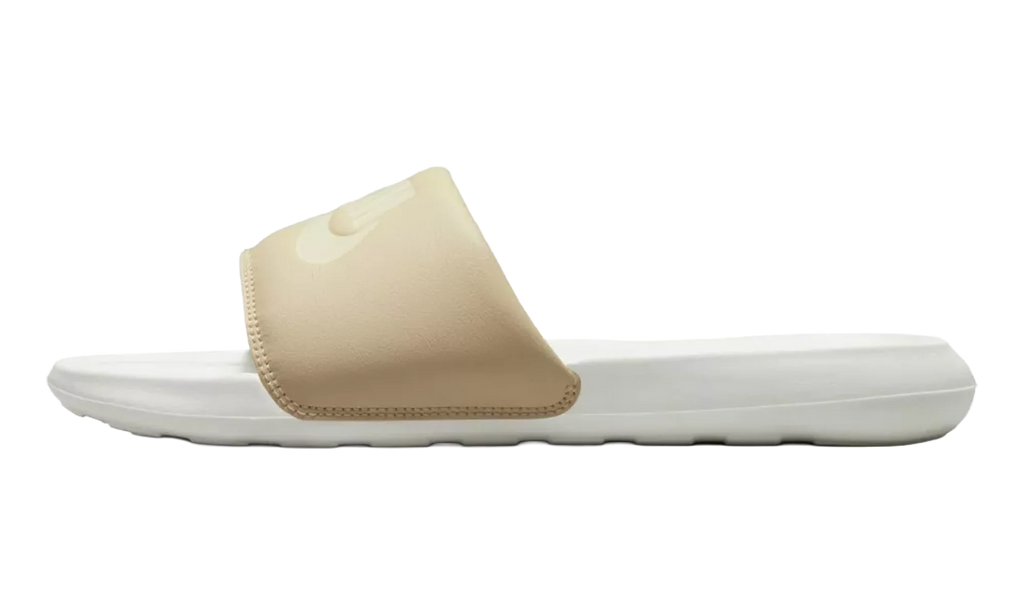 Victori One WMNS "Sanddrift Coconut Milk" CN9677 108