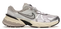 V2K Run Summit White Metallic Silver (Women's)