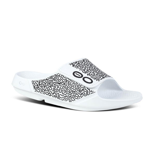 Unisex Ooahh Sports Flex Sandals in White Labyrinth