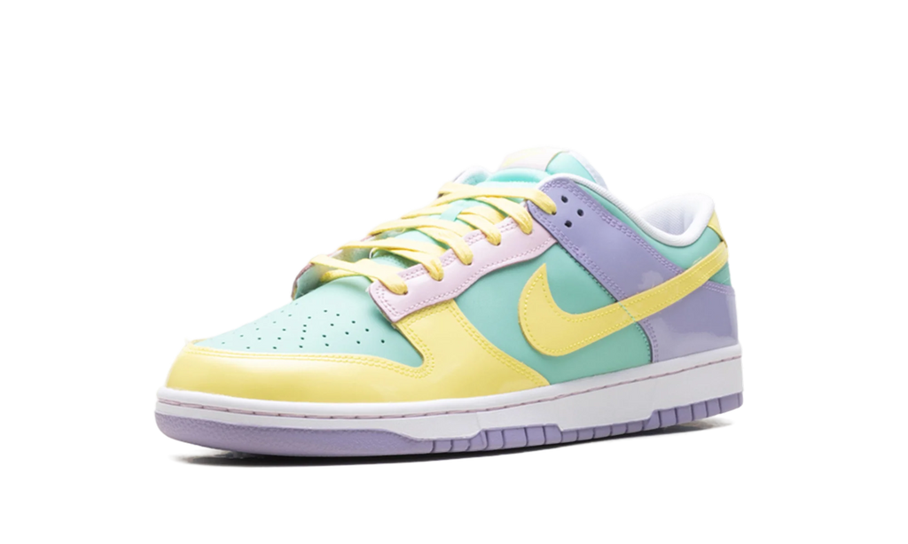 Dunk Low "Easter (2026)" IQ9404 349