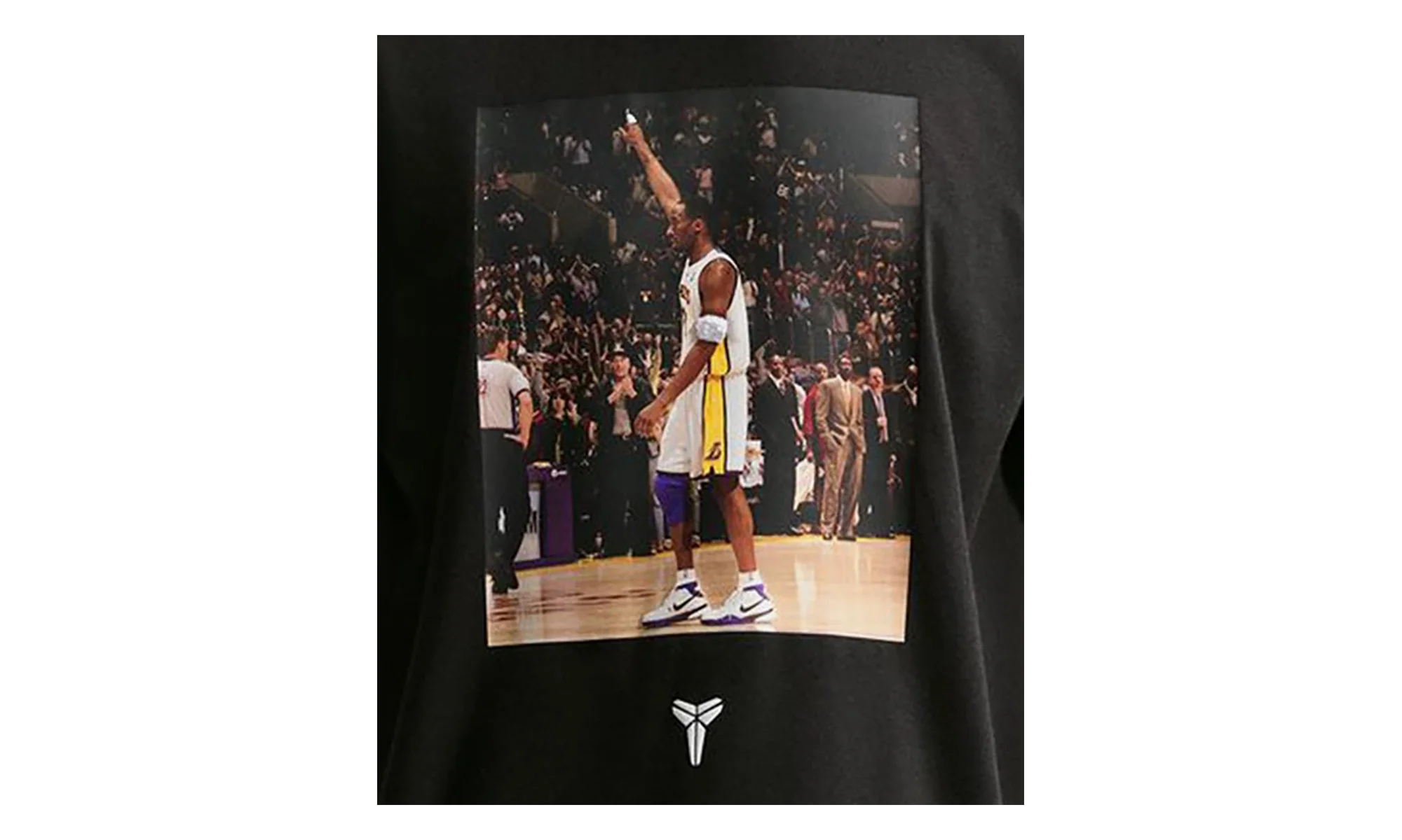 Kobe Bryant 81 Points M90 SP26 Tee "Black" IO1150 010