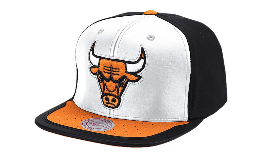 NBA Day One Snapback Cap "Chicago Bulls - White / Orange" 6HSSMM19224 CBUWHOR