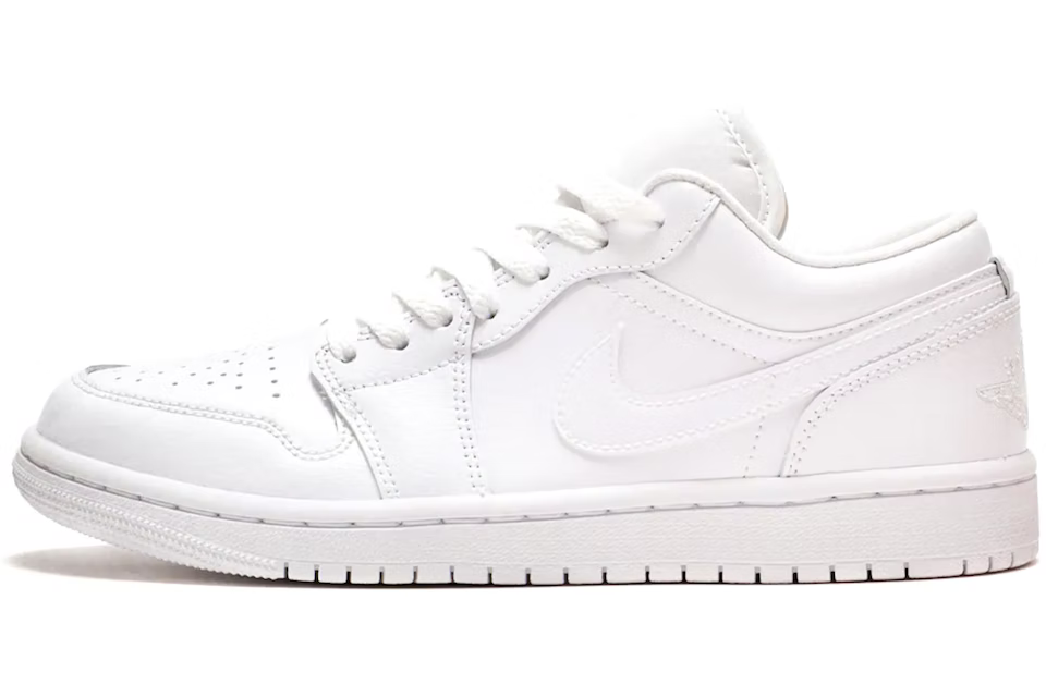 1 Low Triple White (2022) (W)