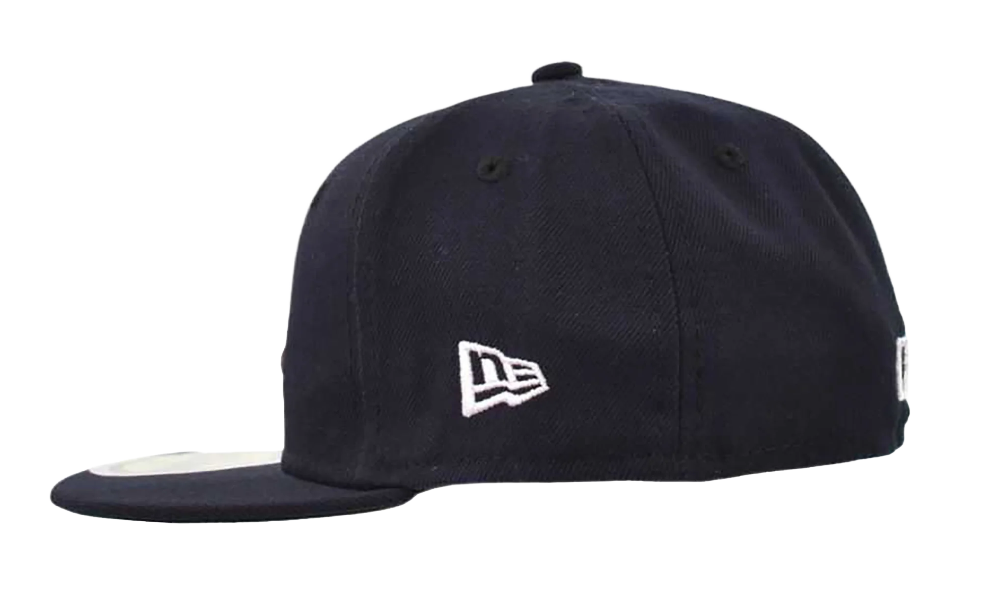 59FIFTY Cleveland Indians Chief Wahoo Fitted Hat "Navy" 70360246