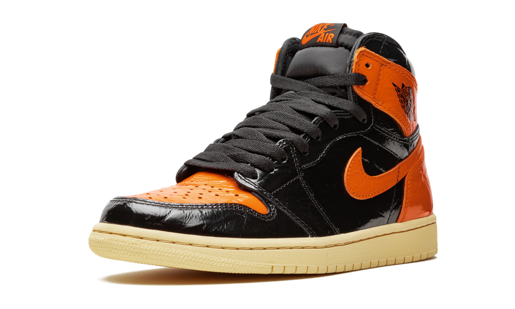 1 Retro High OG "Shattered Backboard 3.0" 555088 028
