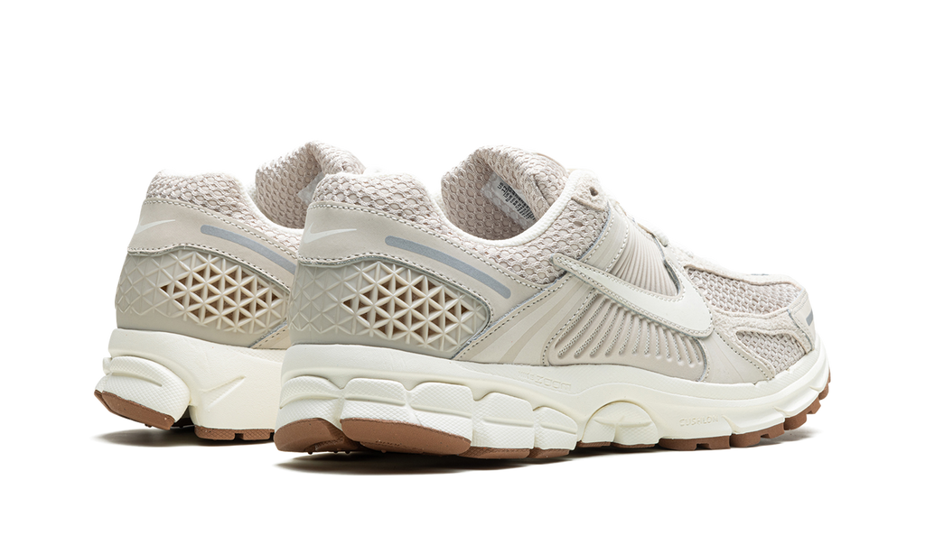 ZOOM VOMERO 5 WMNS"Light Orewood Brown" FZ3780 101