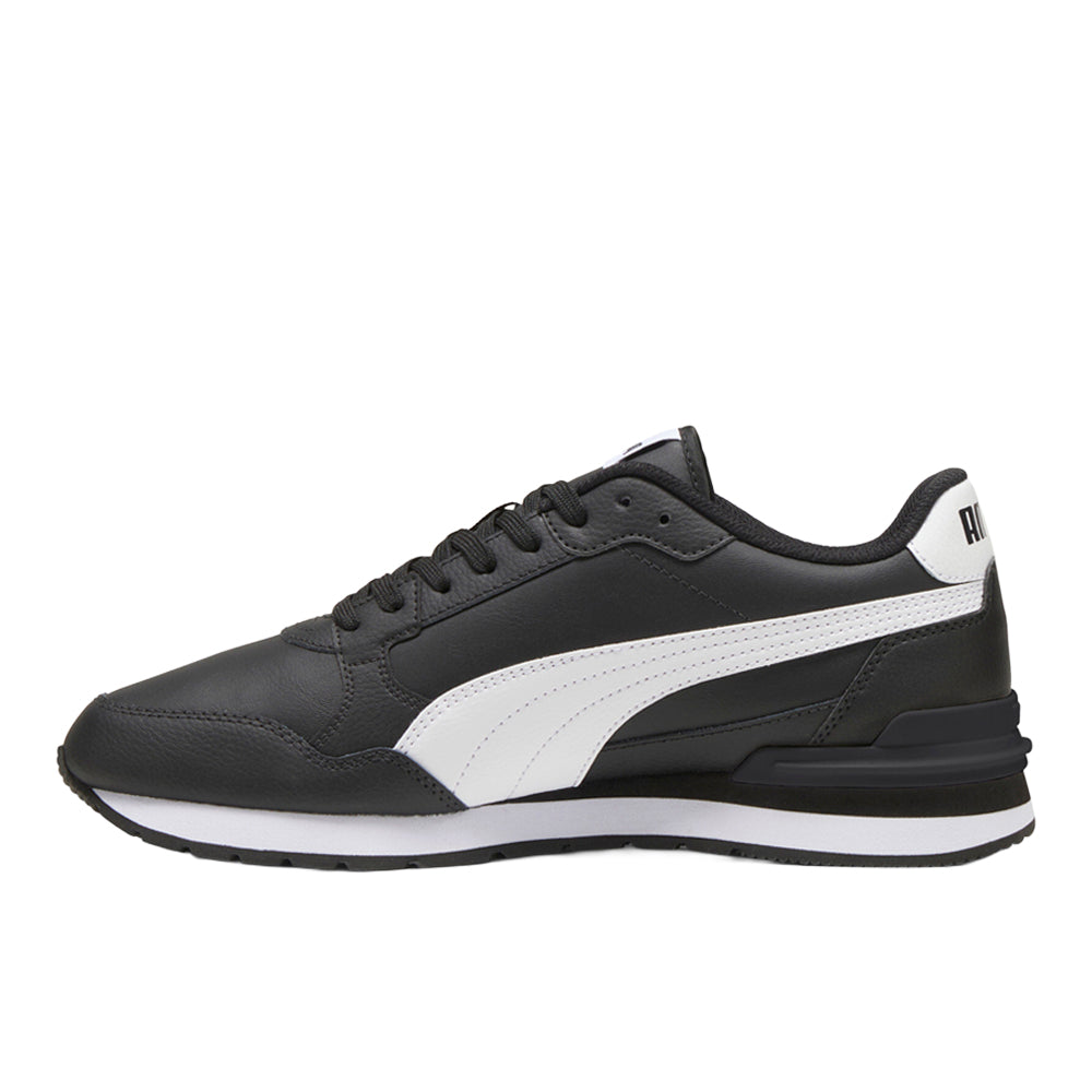 ST Runner v4 Leather Lace Up Sneakers