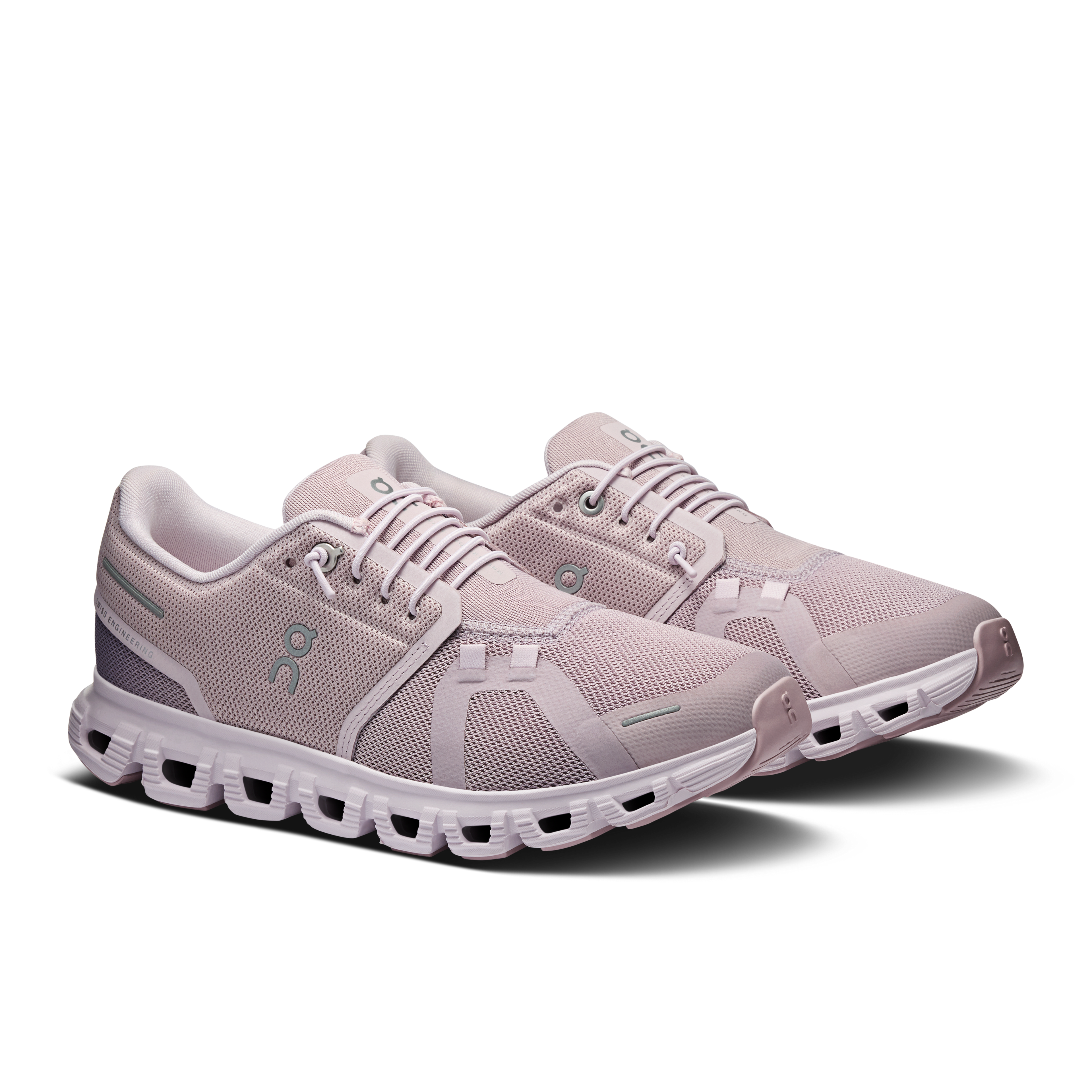 Women's Cloud 6