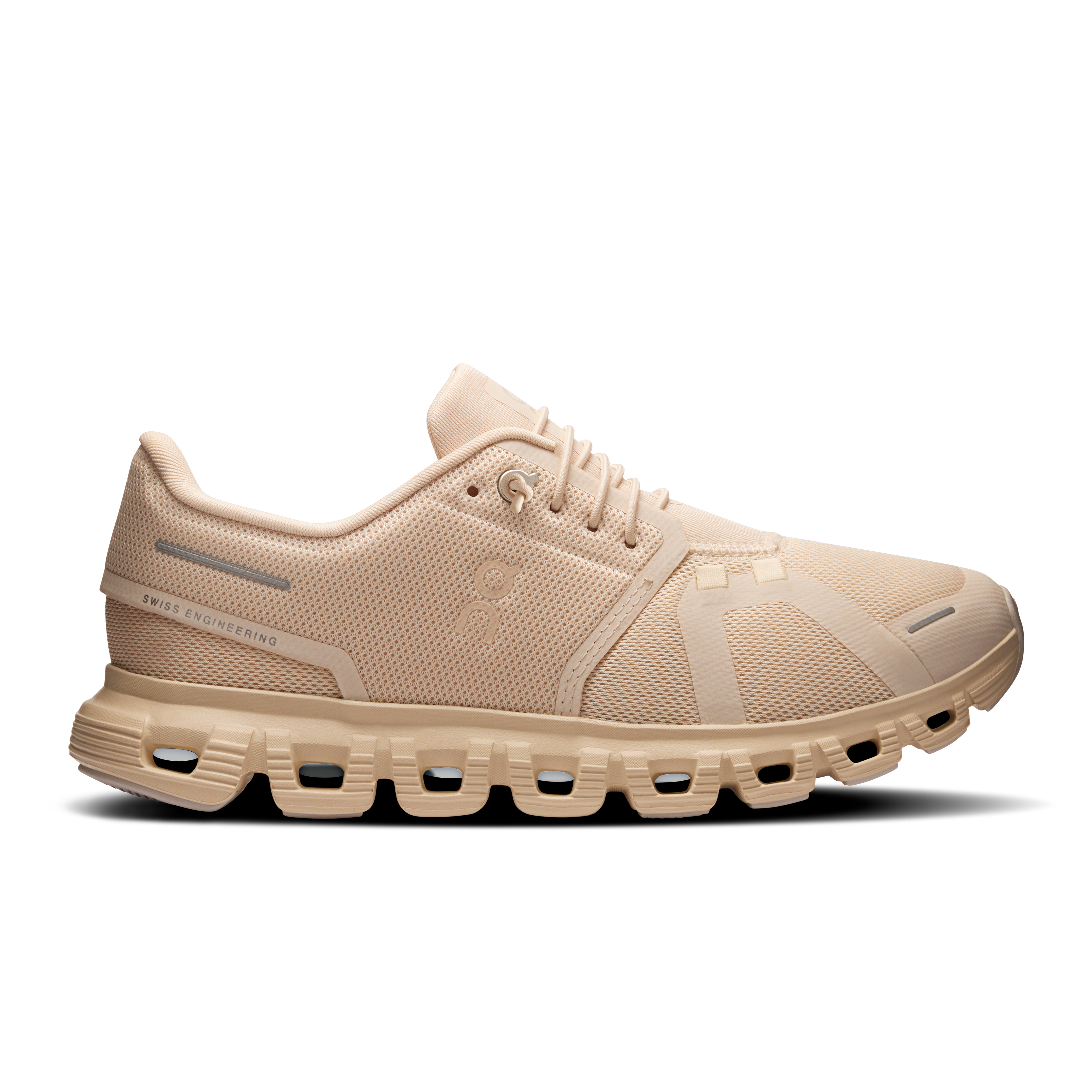 Women's Cloud 6 in Sand/Sand