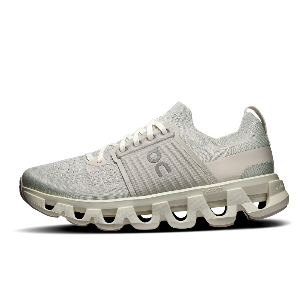 Women's Cloudswift 4 in Wolf/Sand