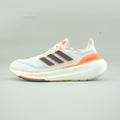 ULTRABOOST LIGHT