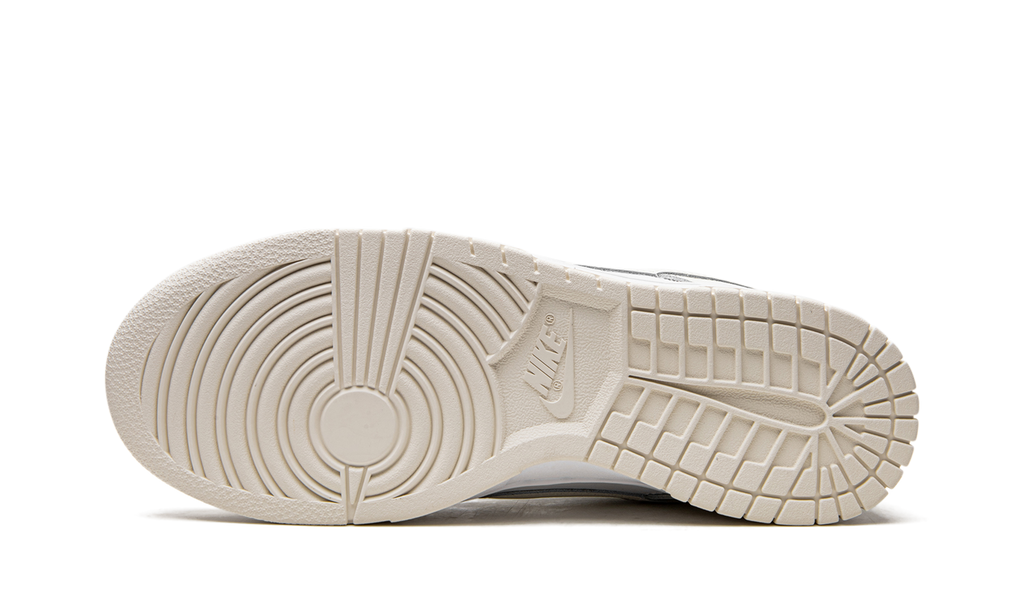 DUNK LO MNS WMNS"Coconut Milk" DD1503 121