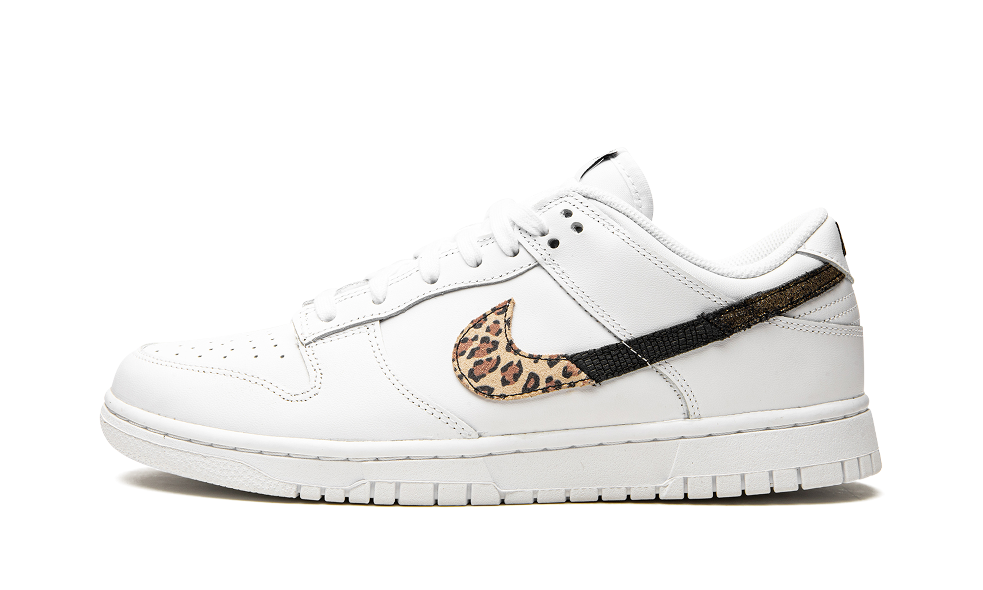 DUNK LO SE WMNS"Animal Instinct" DD7099 100