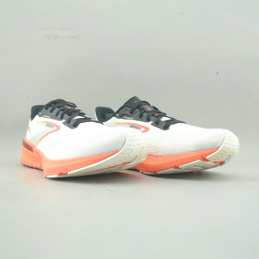 LAUNCH GTS 10