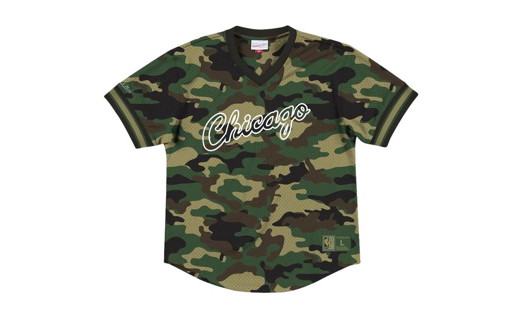 NBA Mesh V-Neck Tee "Chicago Bulls - Camo" MSPOMG18018 CBUCMWD1