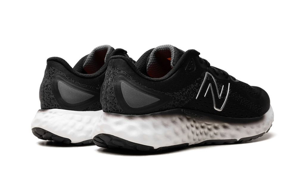 Fresh Foam Evoz V2 "Black / White" MEVOZLK2