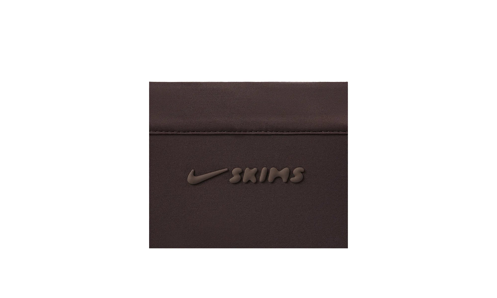 SHINE SCOOP NECK BRA TOP "Nike - Phoenix" SKM054