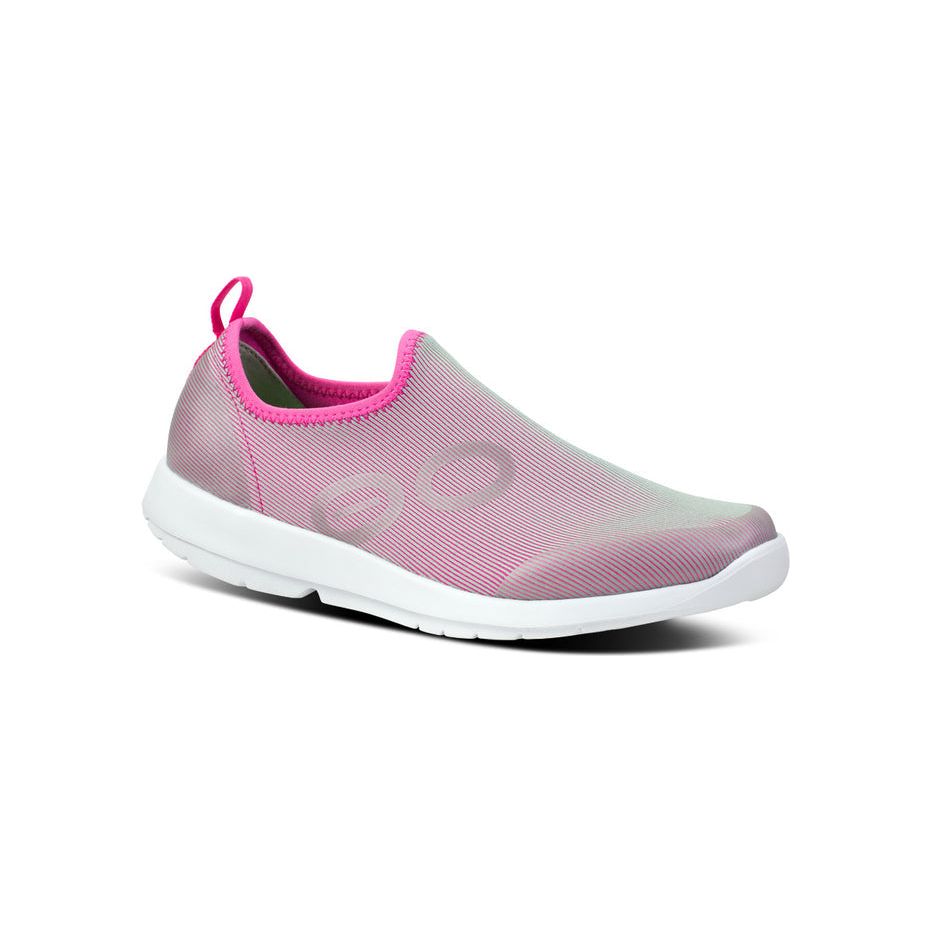 Women's OOmg Sport Low Shoe in White/Fuschia