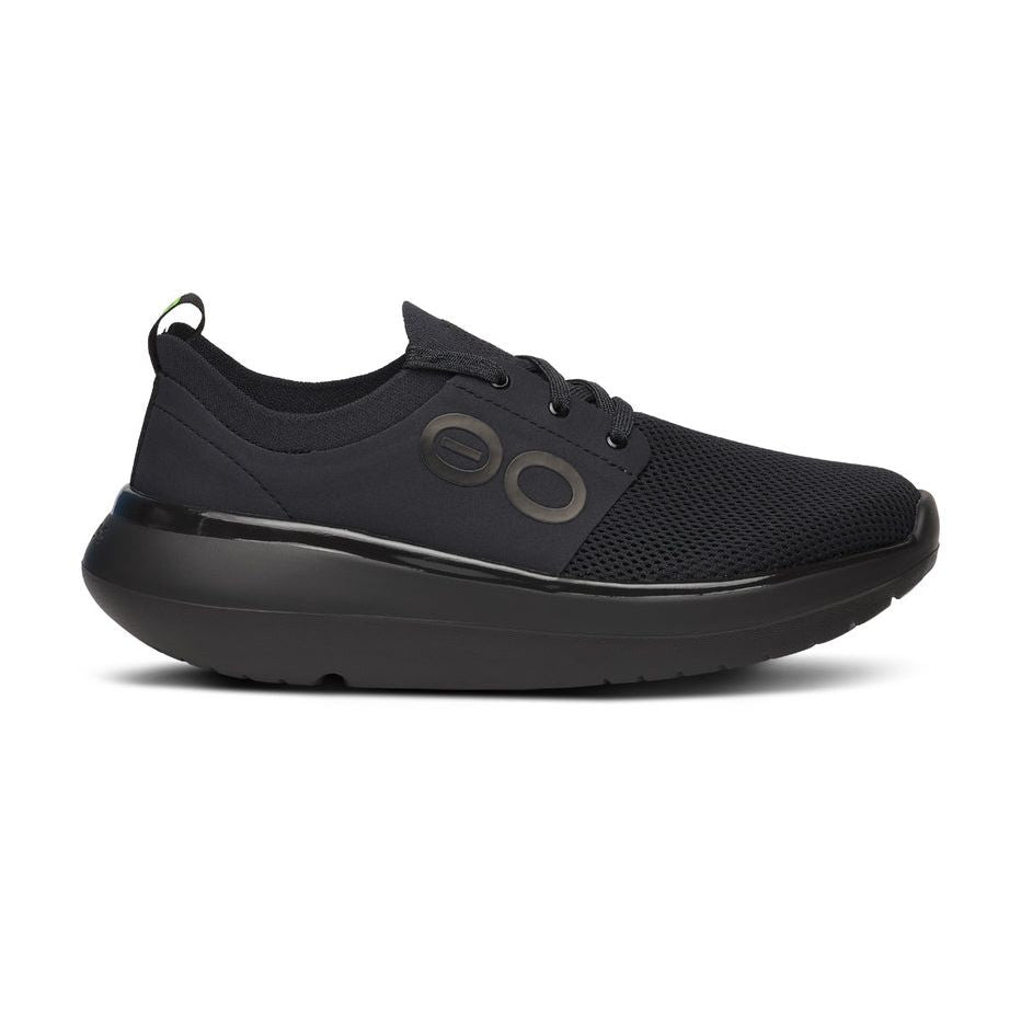 Women's OOMY Stride Shoe in Black