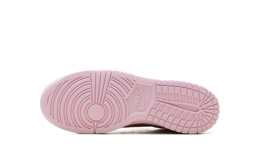 Dunk Low GS "Valentine's Day (2026)" IQ0218 663