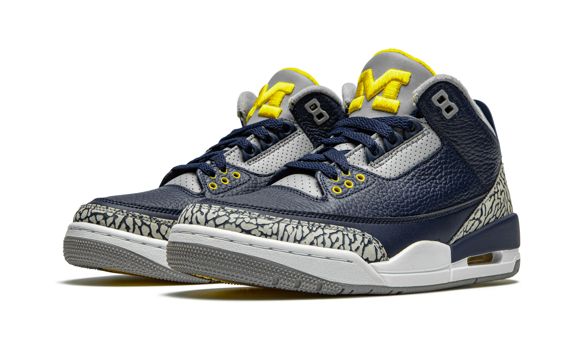 3 Retro PE "Michigan" AJ3 820064