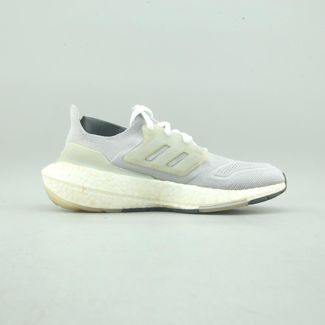ULTRA BOOST 22