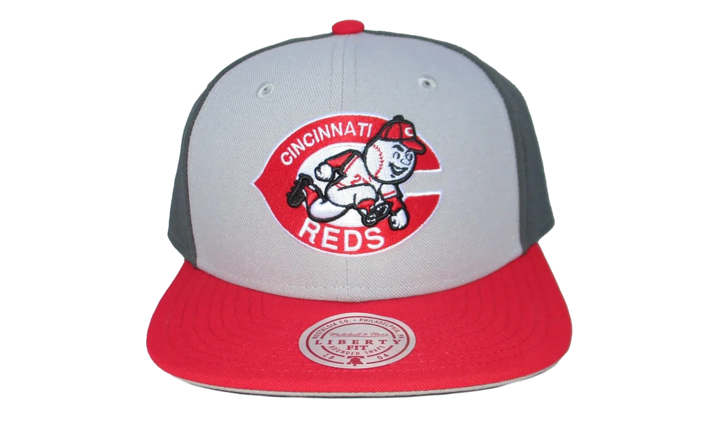 MLB Triple Play Cooperstown "Reds" HY11519-CREGREY_OS