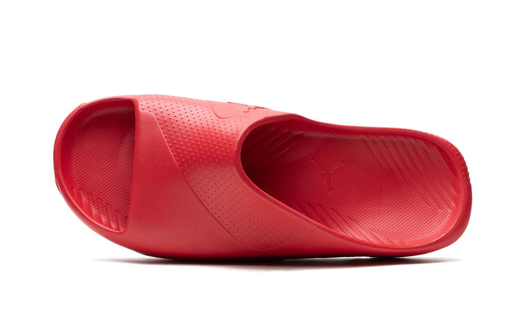 Post Slide "University Red" DX5575 600