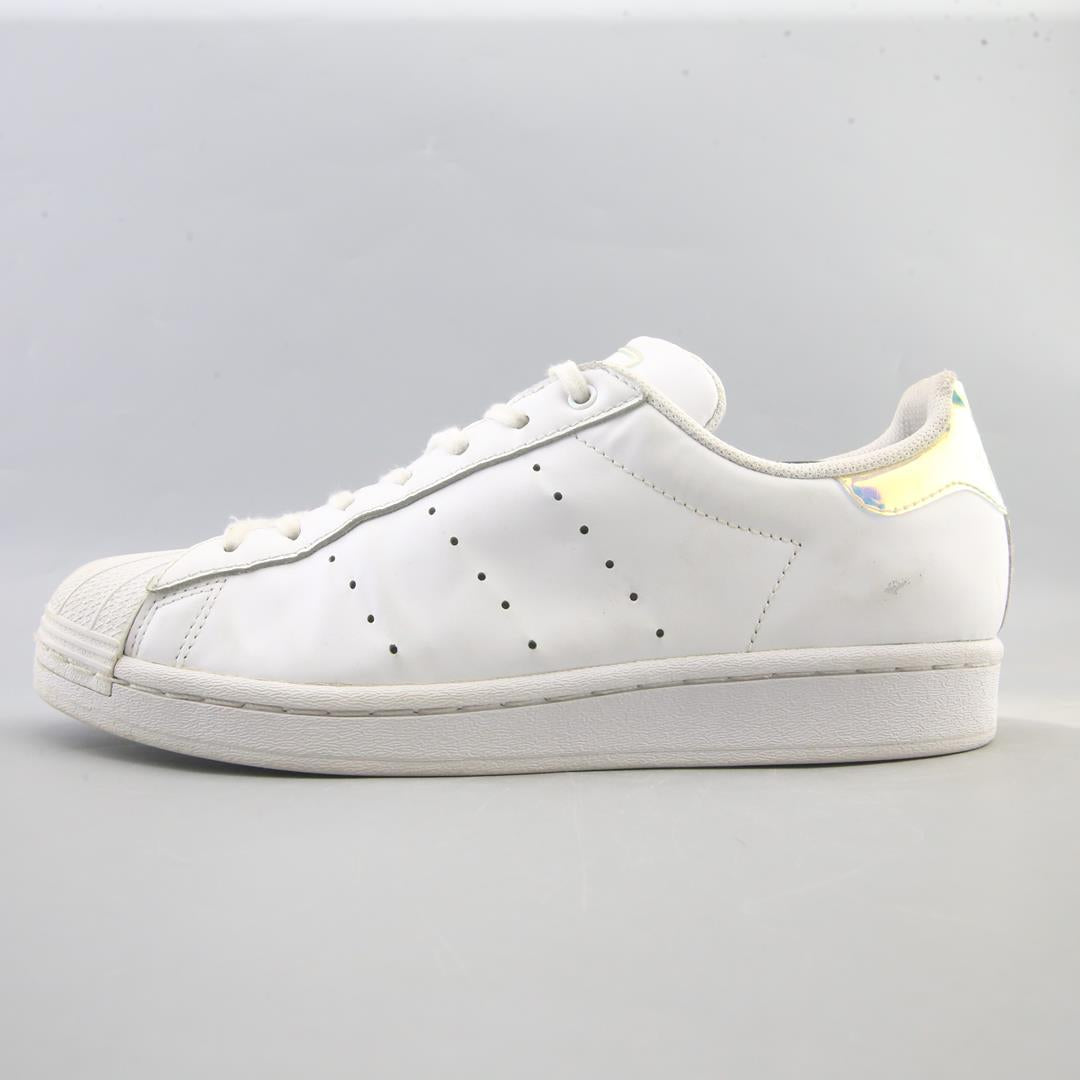 SUPERSTAR VS SS