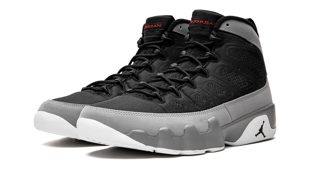 9 Retro "Particle Grey" CT8019 060