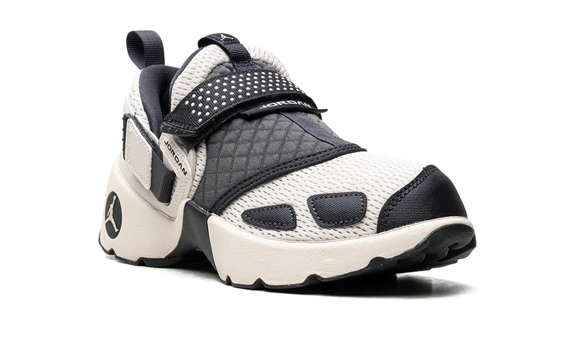 Jordan Trunner LX WMNS "Light Orewood Brown" HQ2164 102