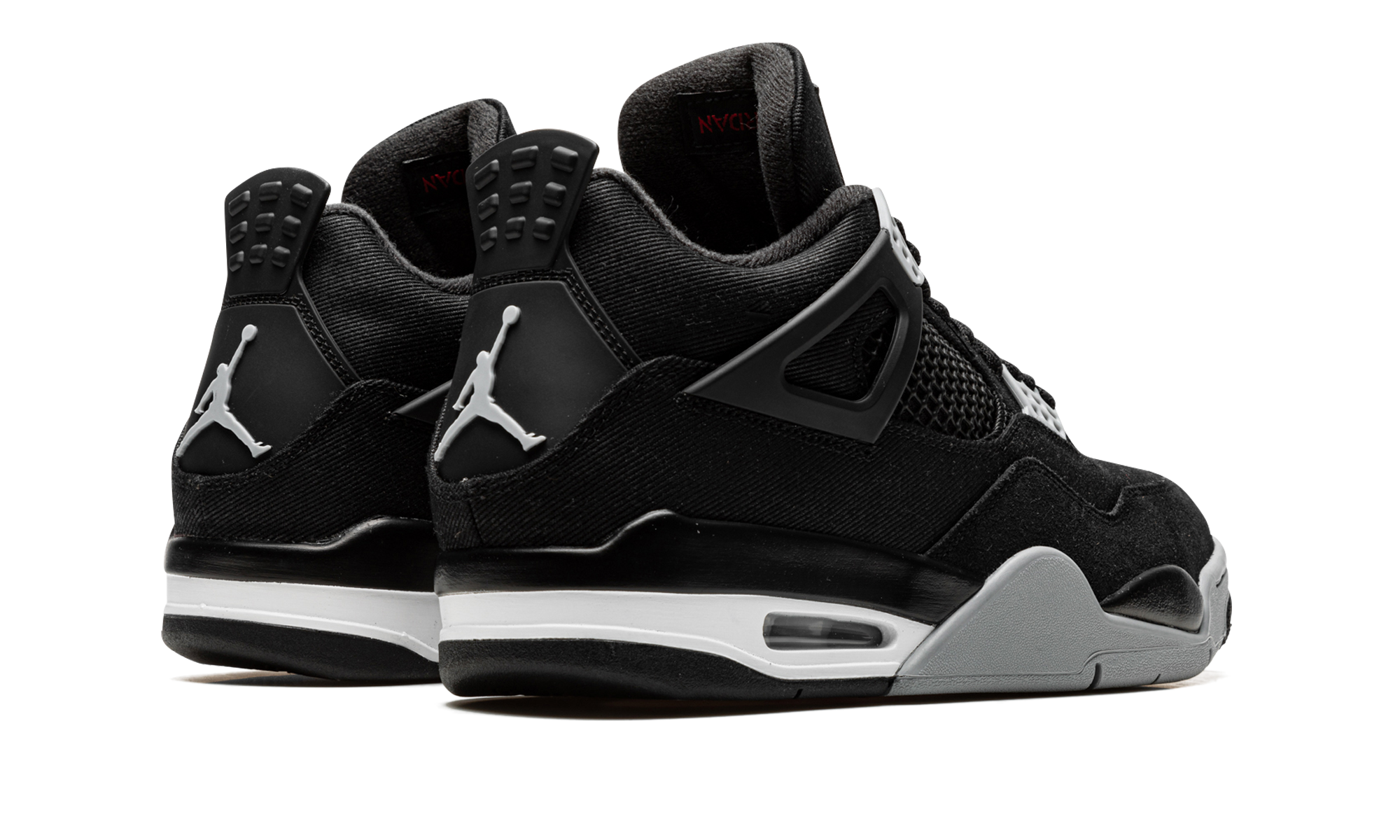 4 "Black Canvas" DH7138 006