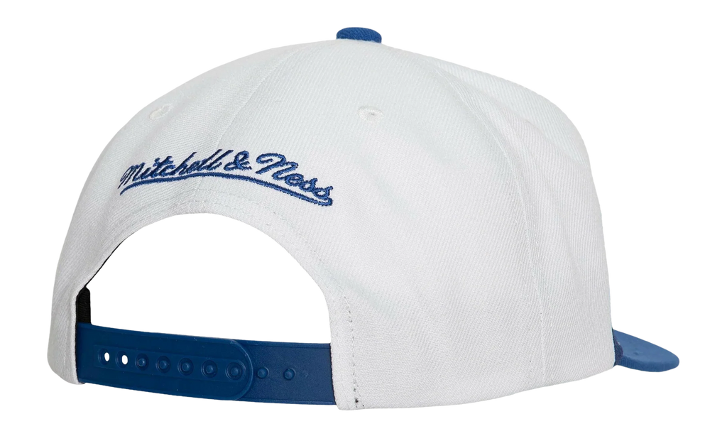 NHL Vintage Sharktooth Snapback Cap "New York Islanders - White" 6HSSSH22088 NYIWHIT