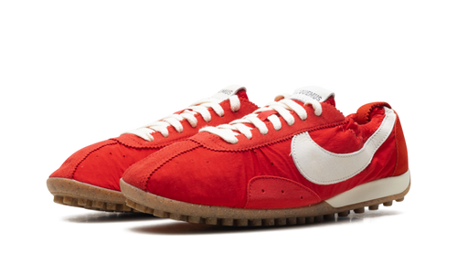 Moon Shoe SP WMNS"Jacquemus - University Red" HV8547 600
