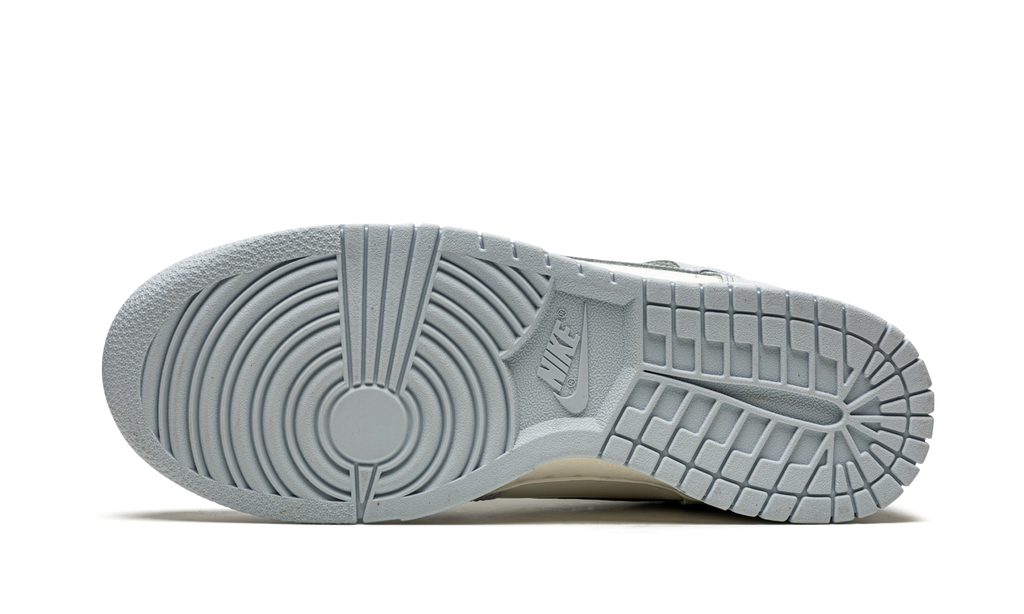 DUNK HIGH WMNS"Football Grey" DD1869 102