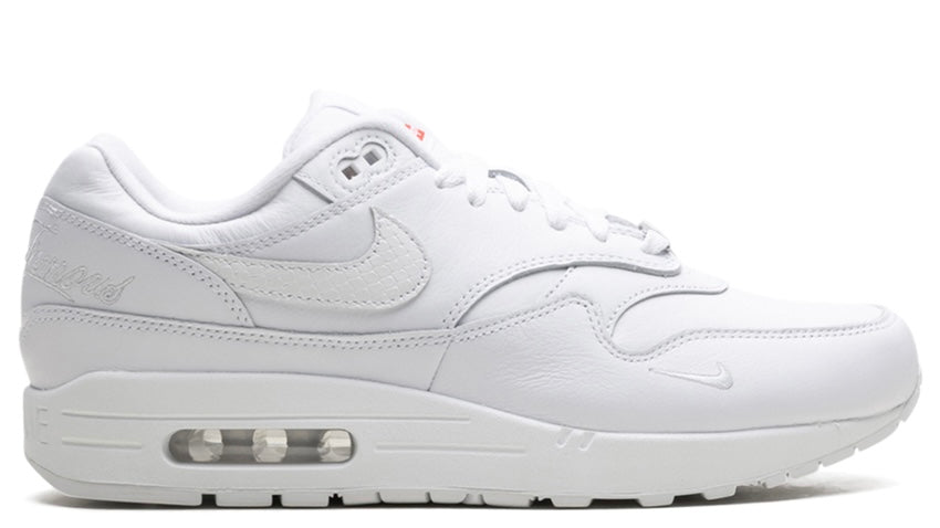 Max 1 '87 SP
x Triple White