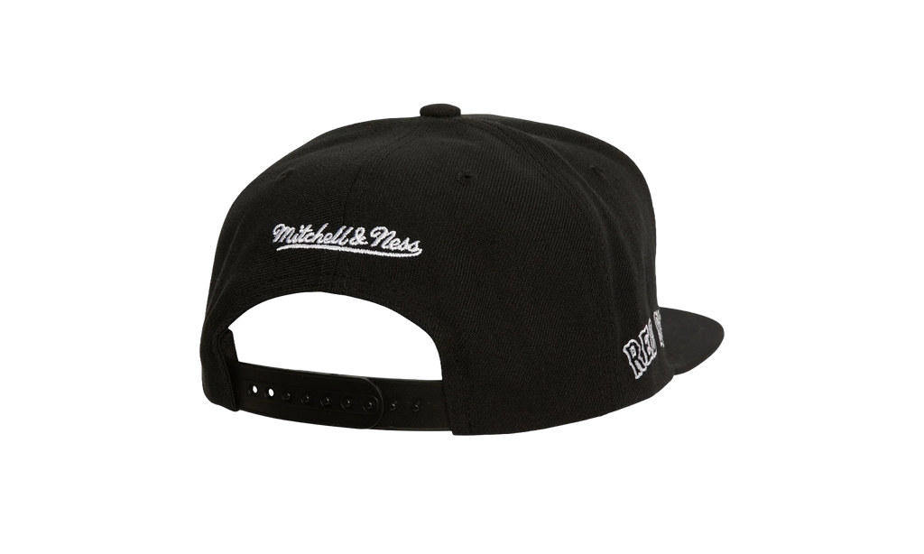 MLB Evergreen Black White Snapback Cap "Boston Red Sox - Black" HS8544 BRSBLCK