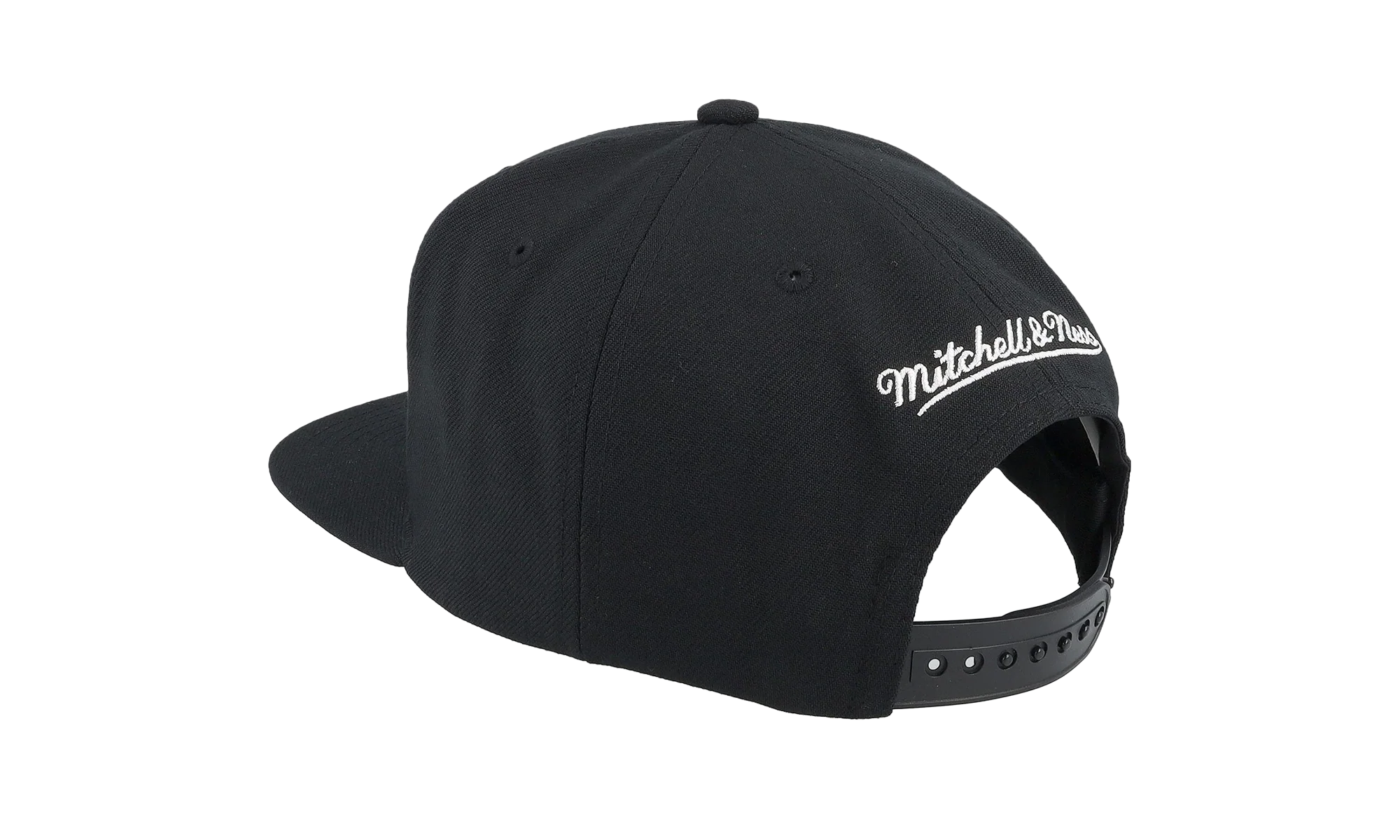 NBA Evergreen Black White Snapback Cap "Chicago Bulls - Black" HS8547 CBUBLCK