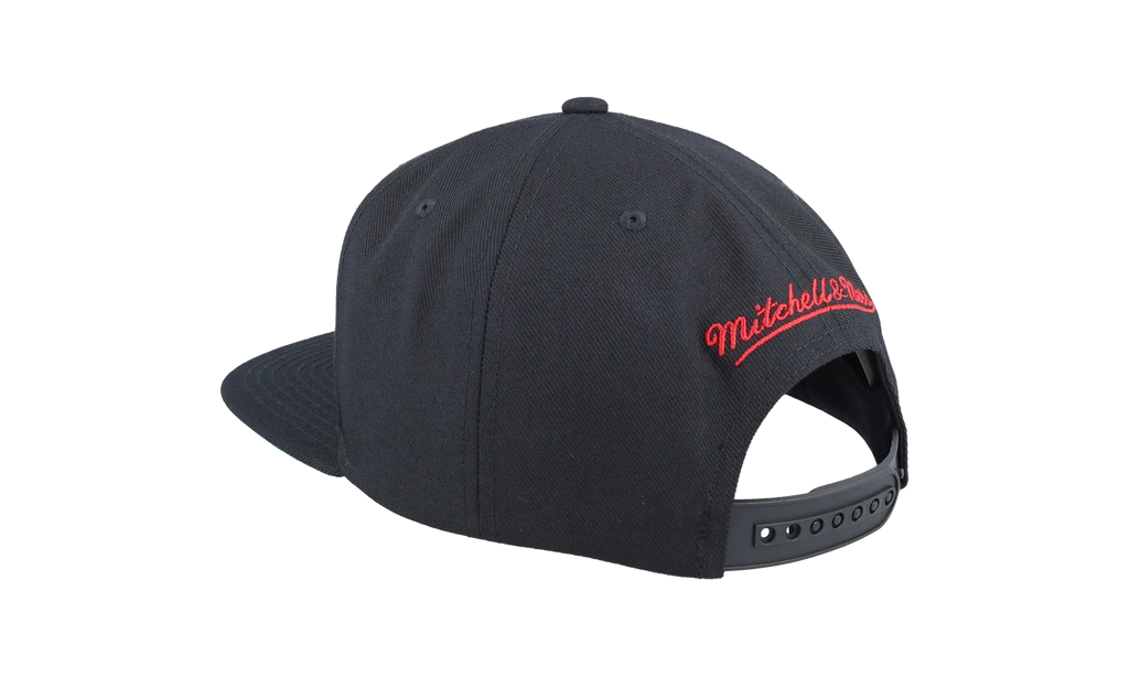 NBA Gshadow Snapback Cap "Chicago Bulls - Black" HS8608 CBUBLCK