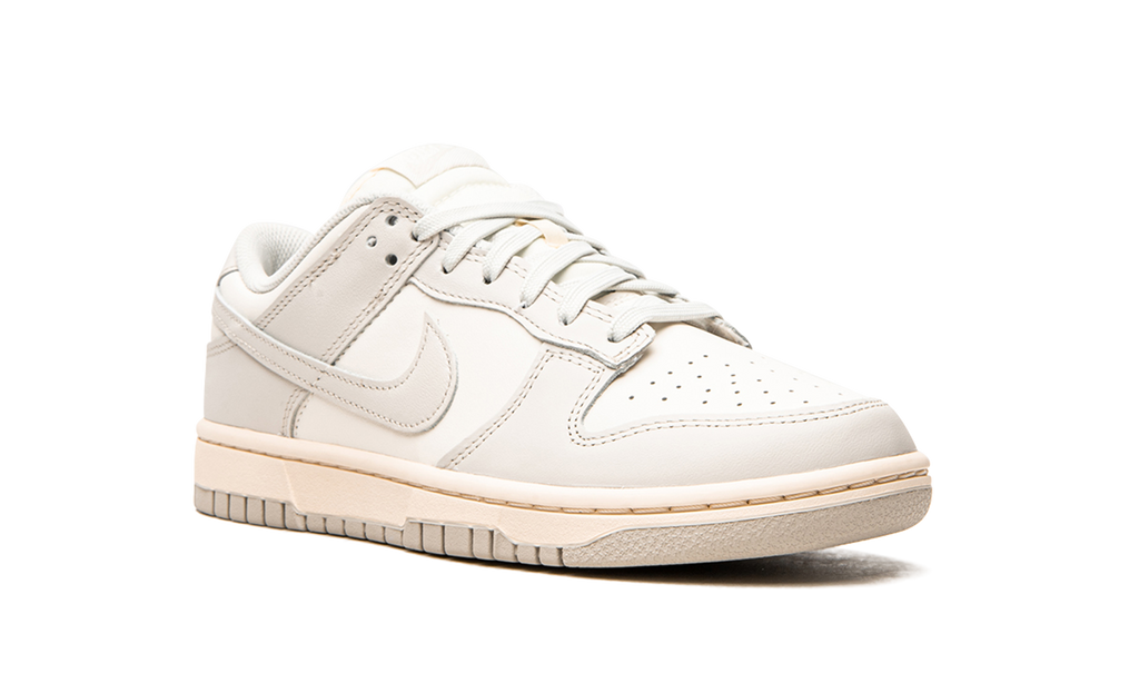 DUNK LO MNS WMNS"Light Bone" DD1503 107