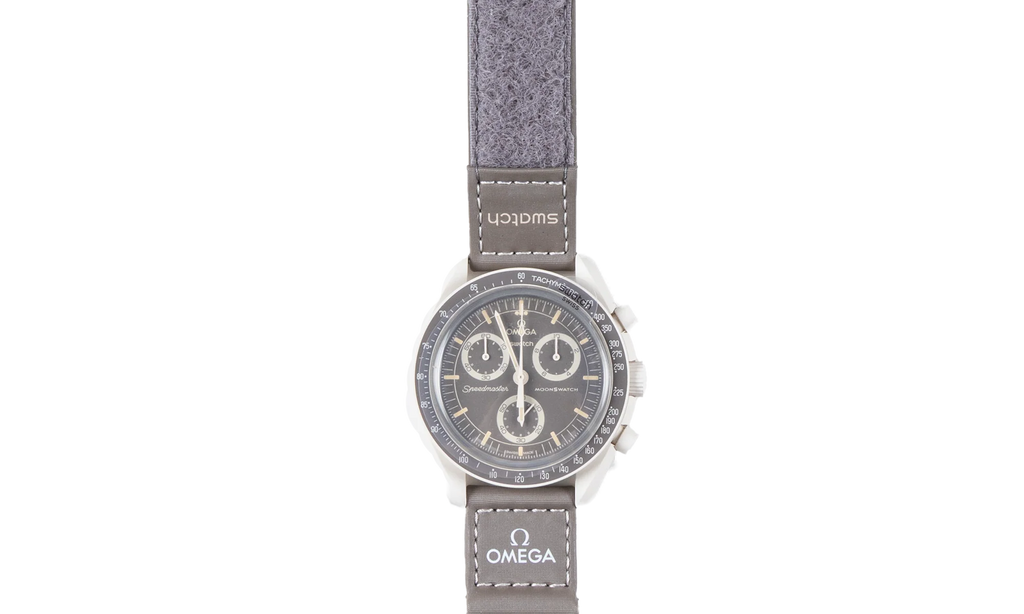 Swatch x Omega Bioceramic Moonswatch "Mission On Earth Desert" SO33T103