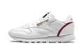 Classic Leather WMNS "Collage of Flags" EG5975