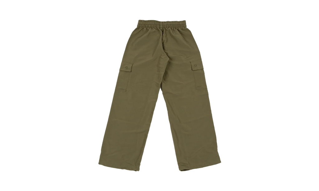 W Essential Woven Cargo "GREEN" IX9972