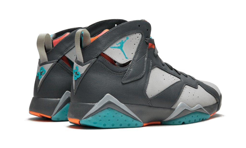 7 Retro "Barcelona Nights" 304775 016