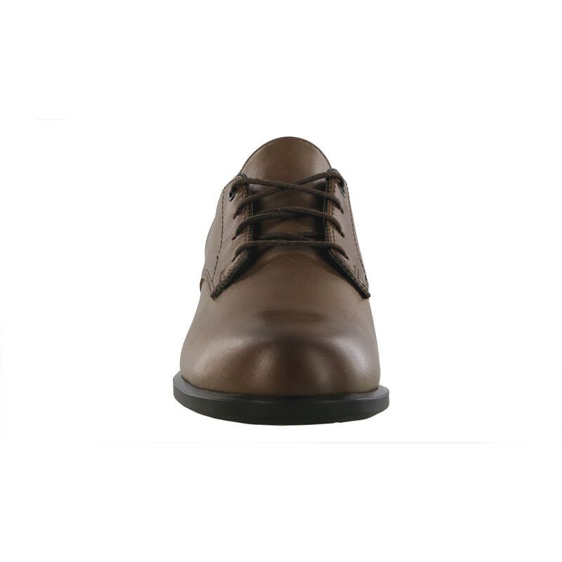 Women's Annex Oxford Dress Shoe in Darkwood
